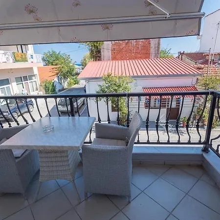 Thalassa Kai Almira 사르티