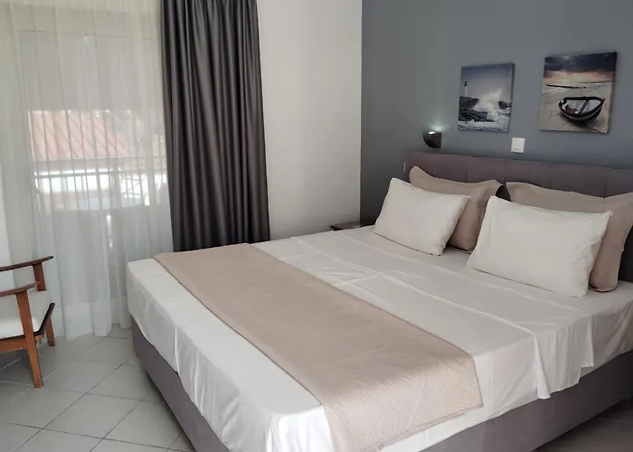 Thalassa Kai Almira Sarti